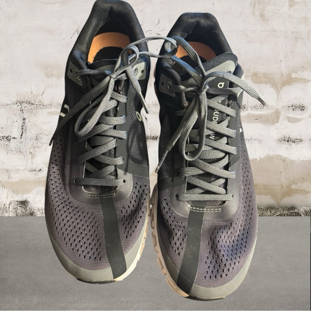 On Cloud Cloudflow Running Shoes Womens Size 8 Rock Grey Rose